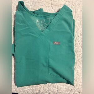 FIGS Catarina One Pocket Scrub Top